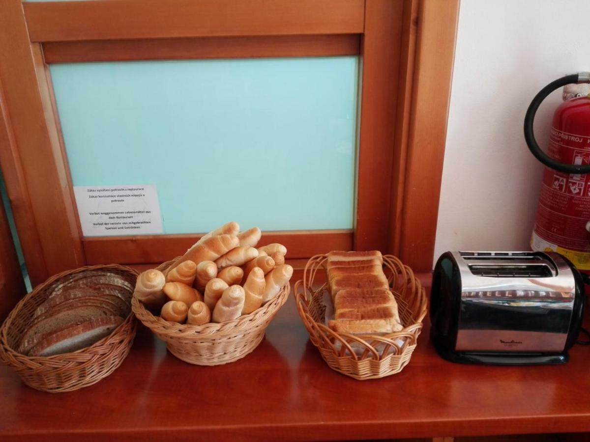 Horska Chata Sedmidoli Hotel Spindleruv Mlyn Bagian luar foto